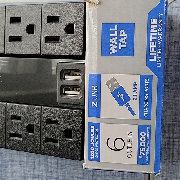 Cyber Power Swivel Surge Protector +USB. Six Outlets  Two USB Charging Ports - Picture 5 of 8